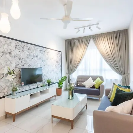 Naibnb In Impiria Residensi Klang Exterior photo