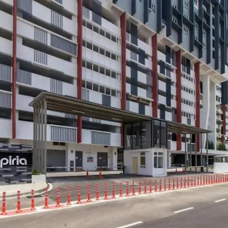 Naibnb In Impiria Residensi Klang Exterior photo
