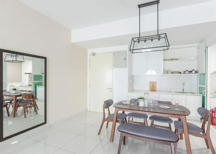 Naibnb In Impiria Residensi