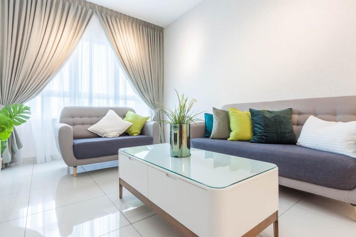 Apartment Naibnb In Impiria Residensi *